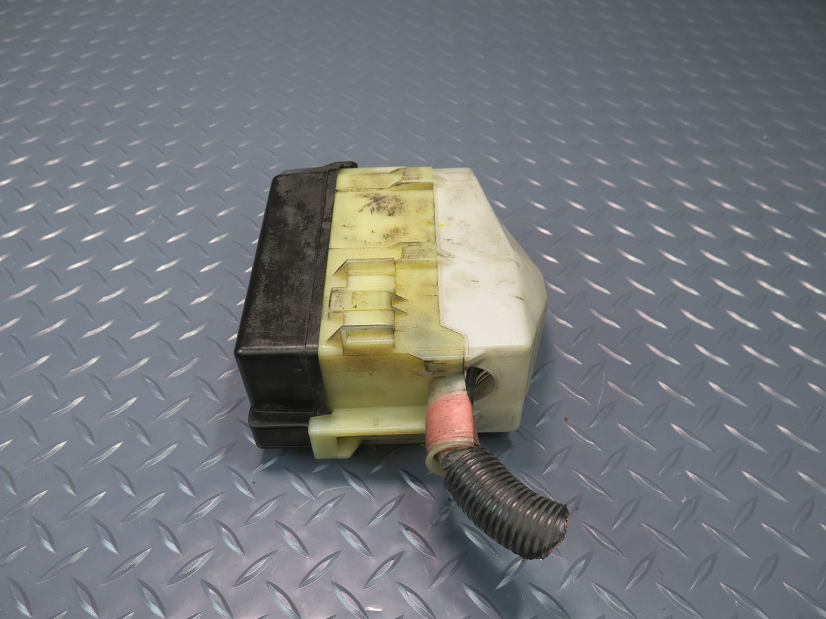 03-05 Toyota MR2 Spyder ZZW30L Engine Bay Main Fuse Relay Box Module OEM