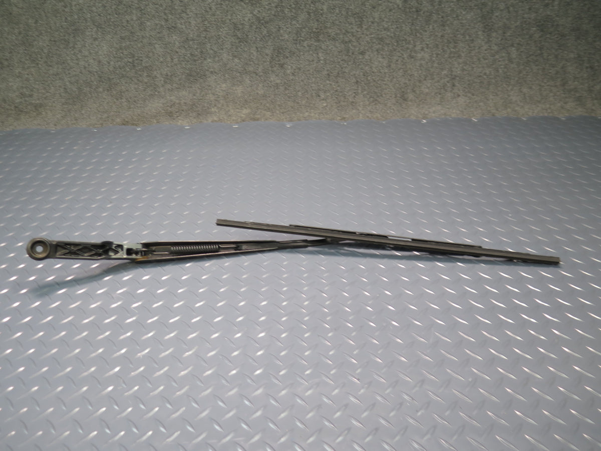 00-05 Toyota MR2 Spyder ZZW30L Set of 2 Front Left & Right Wiper Arm OEM