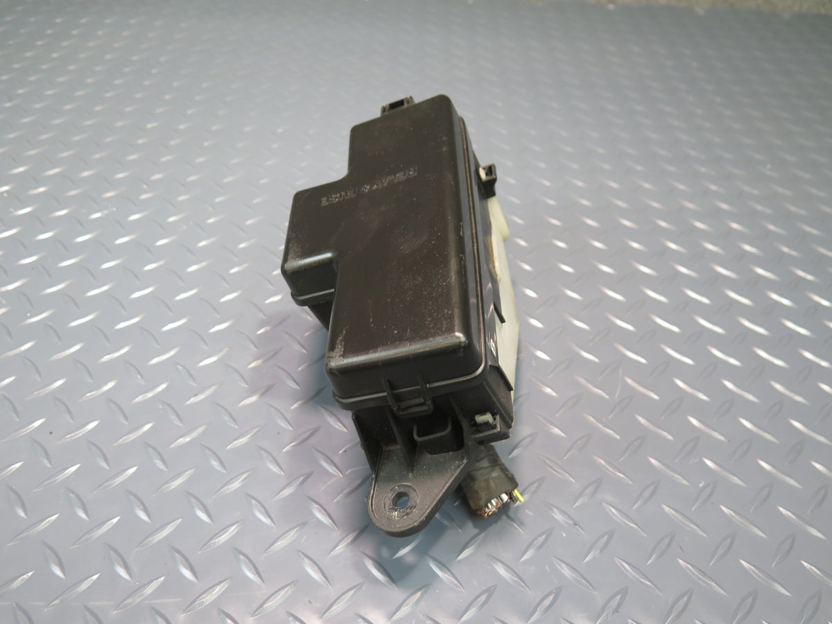 00-05 Toyota MR2 Spyder Front Left Luggage Compartment Fuse Relay Box OEM