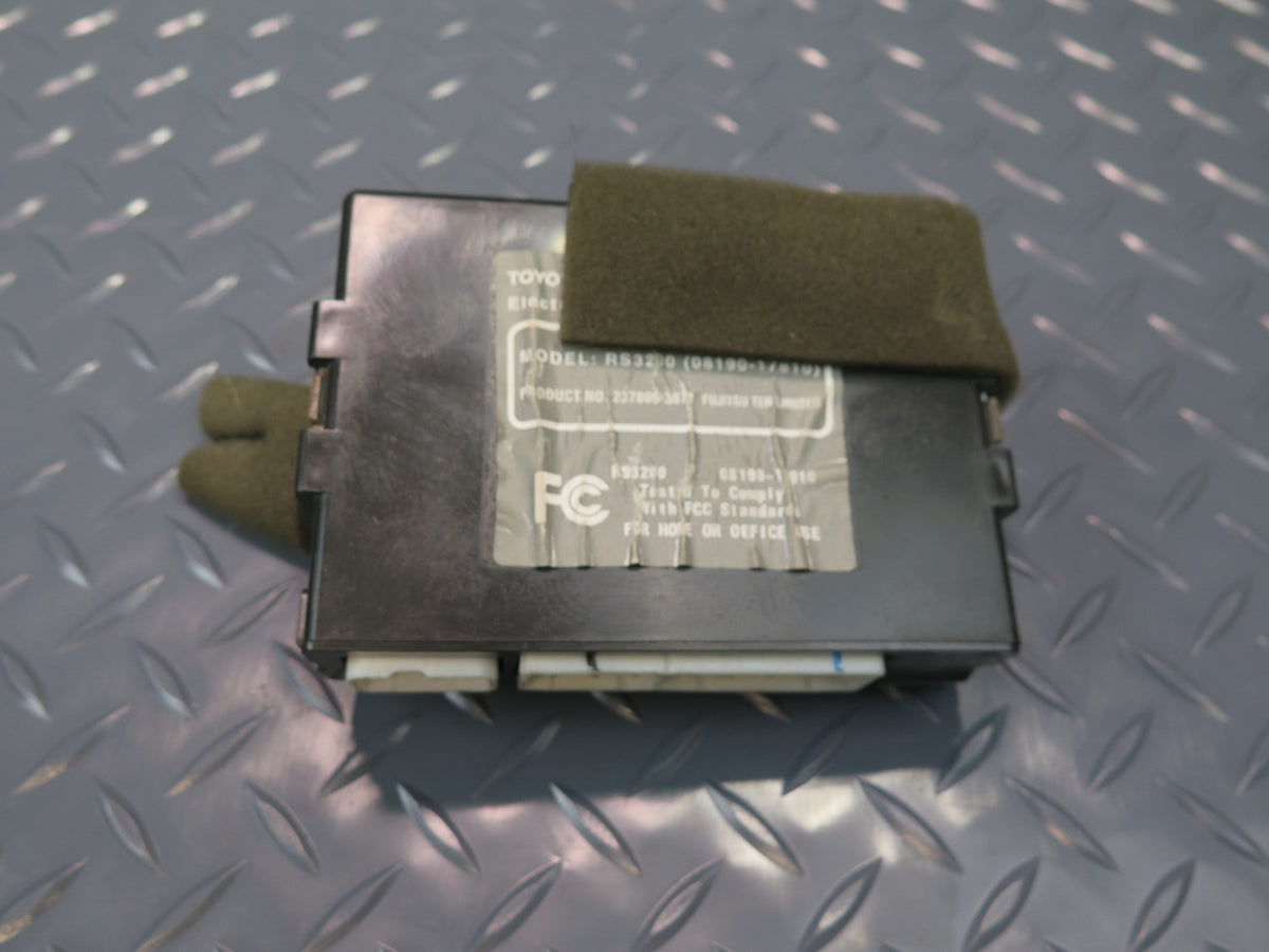 03-05 Toyota MR2 Spyder ZZW30L Keyless Entry Control Module 08190-17810 OEM