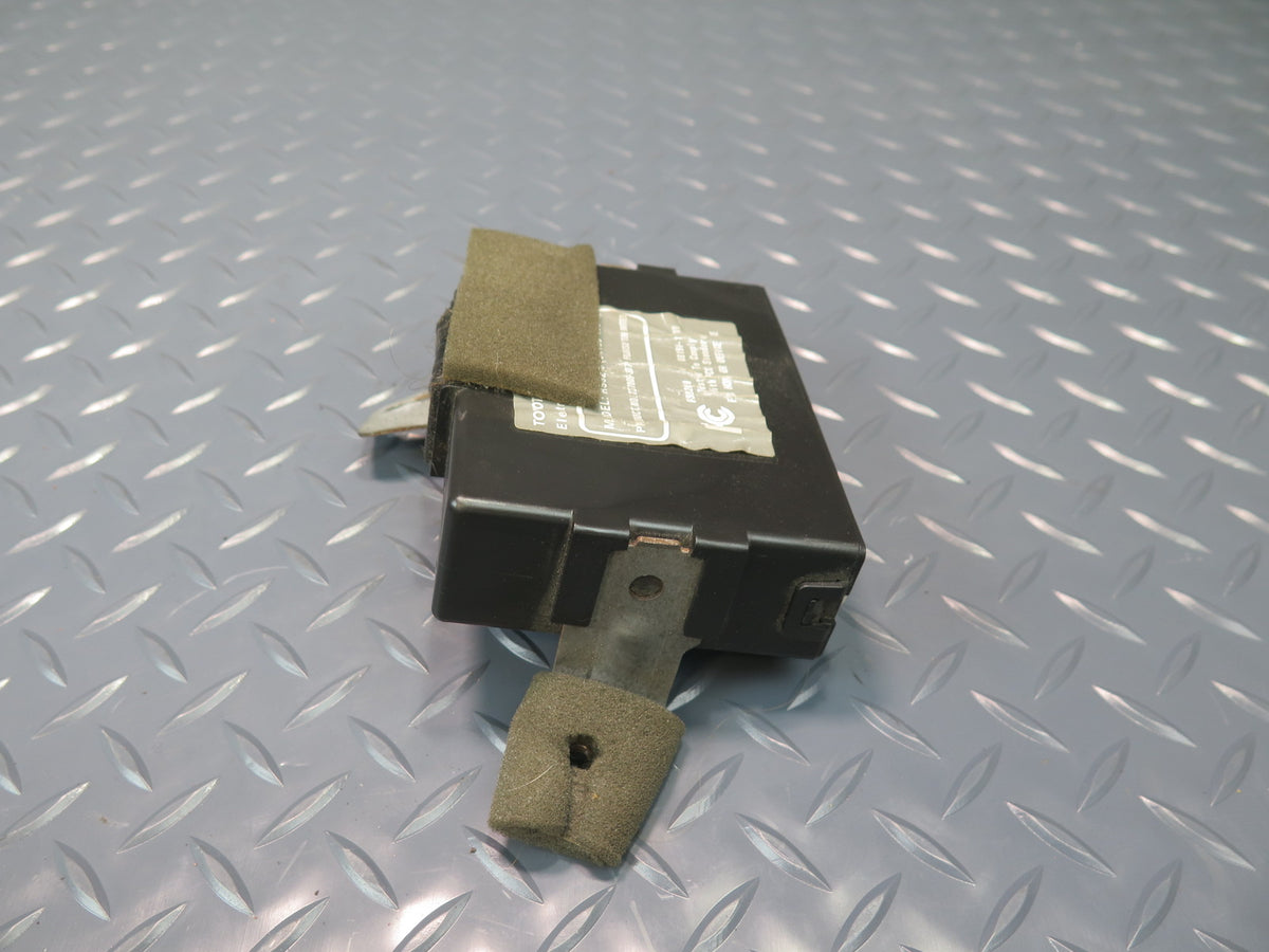 03-05 Toyota MR2 Spyder ZZW30L Keyless Entry Control Module 08190-17810 OEM