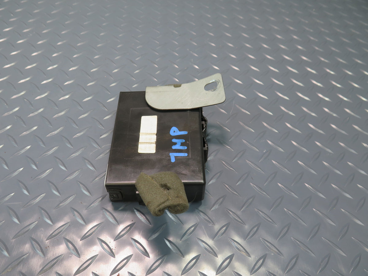 03-05 Toyota MR2 Spyder ZZW30L Keyless Entry Control Module 08190-17810 OEM