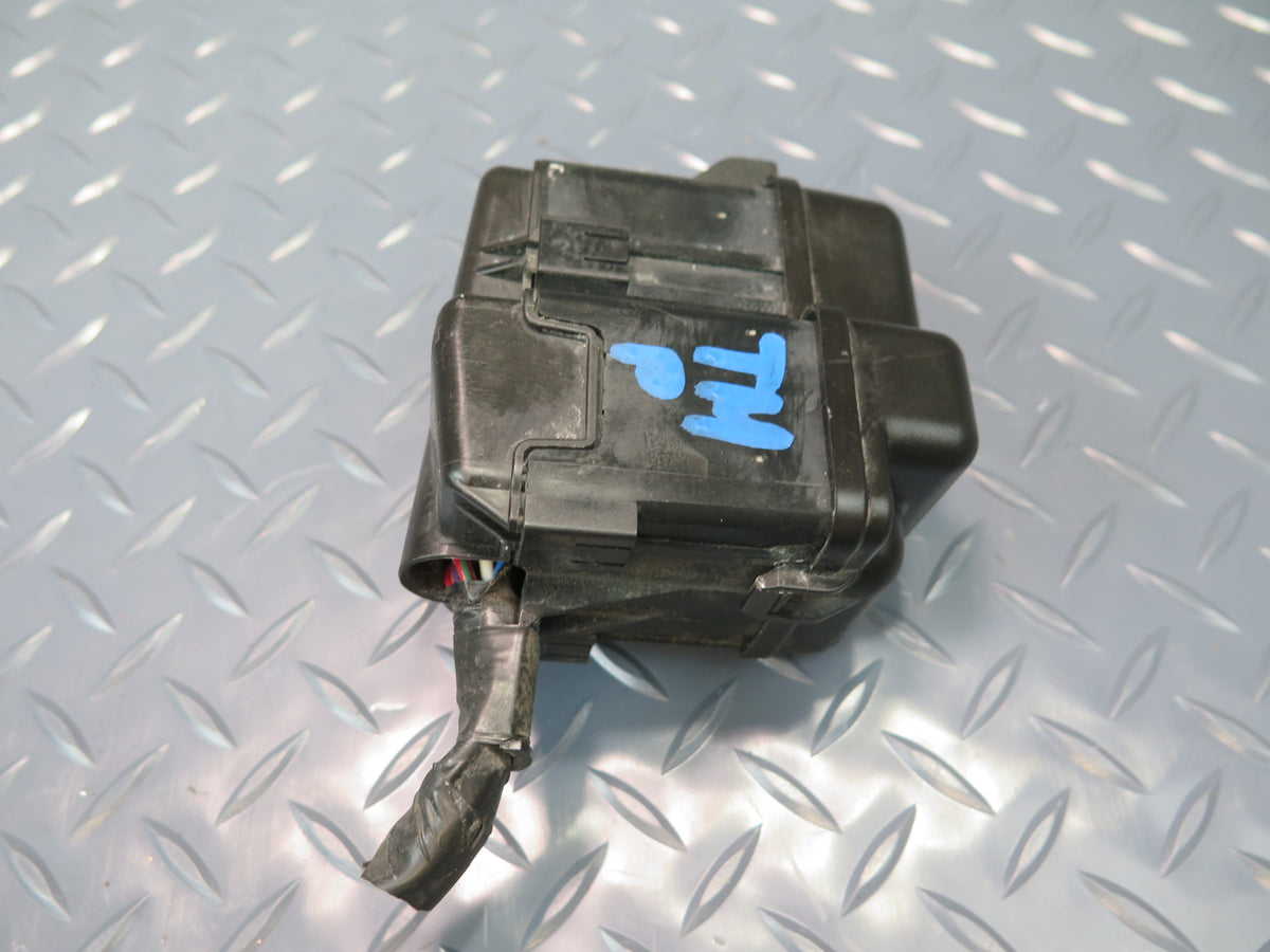 00-05 Toyota MR2 Spyder Front Right Luggage Compartment DRL Fuse Relay Box OEM