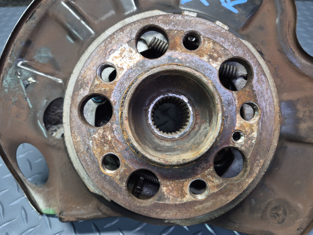 08-13 Mercedes W221 S63 AMG RWD Rear Right Spindle Knuckle Wheel Hub OEM