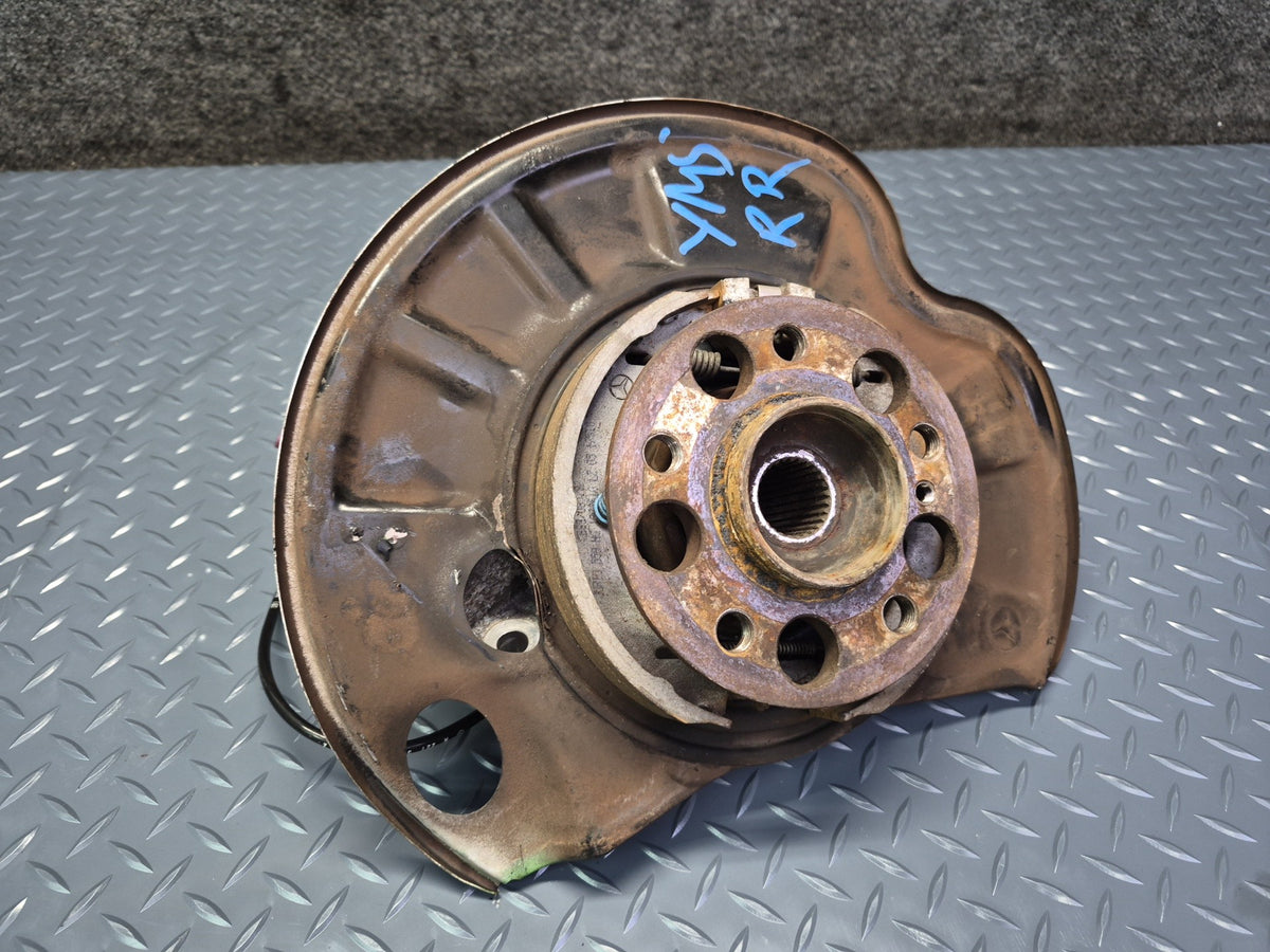08-13 Mercedes W221 S63 AMG RWD Rear Right Spindle Knuckle Wheel Hub OEM