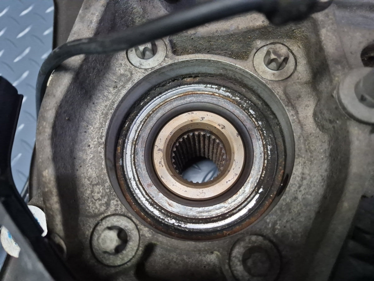 08-13 Mercedes W221 S63 AMG RWD Rear Right Spindle Knuckle Wheel Hub OEM