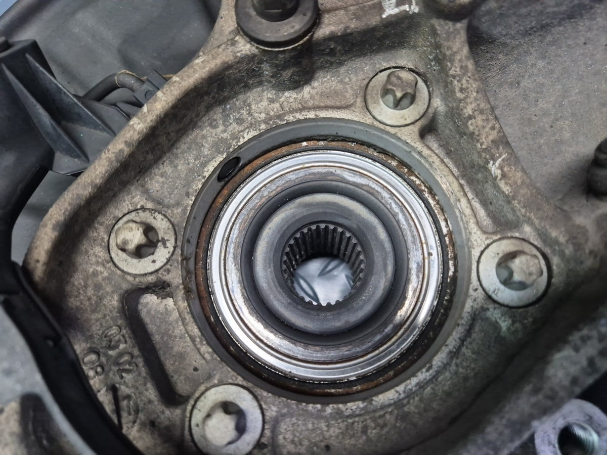 08-13 Mercedes W221 S63 AMG RWD Rear Left Spindle Knuckle Wheel Hub OEM