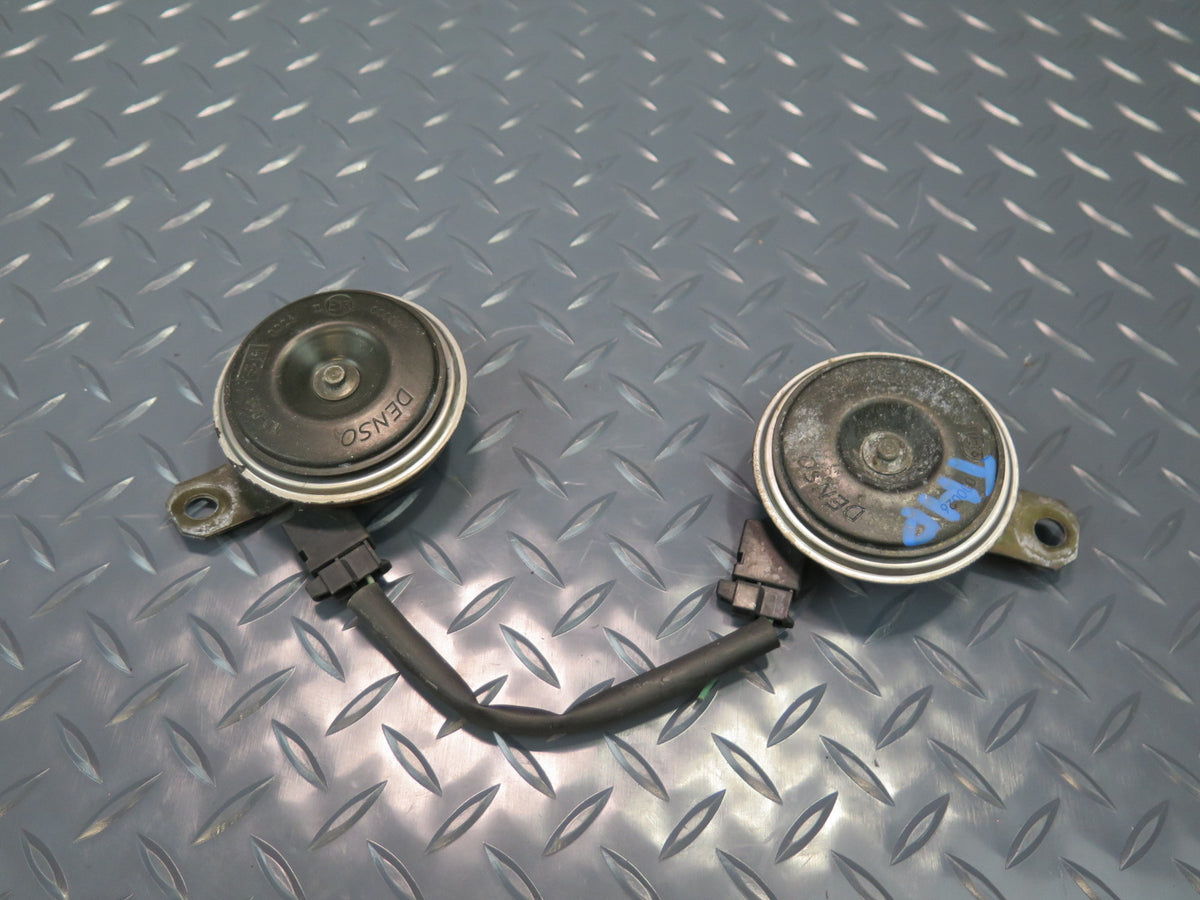 00-05 Toyota MR2 Spyder ZZW30L High & Low Tone Note Pitch Horn Signal Set OEM