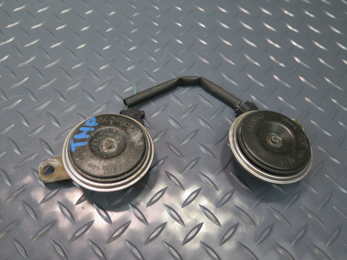 00-05 Toyota MR2 Spyder ZZW30L High & Low Tone Note Pitch Horn Signal Set OEM