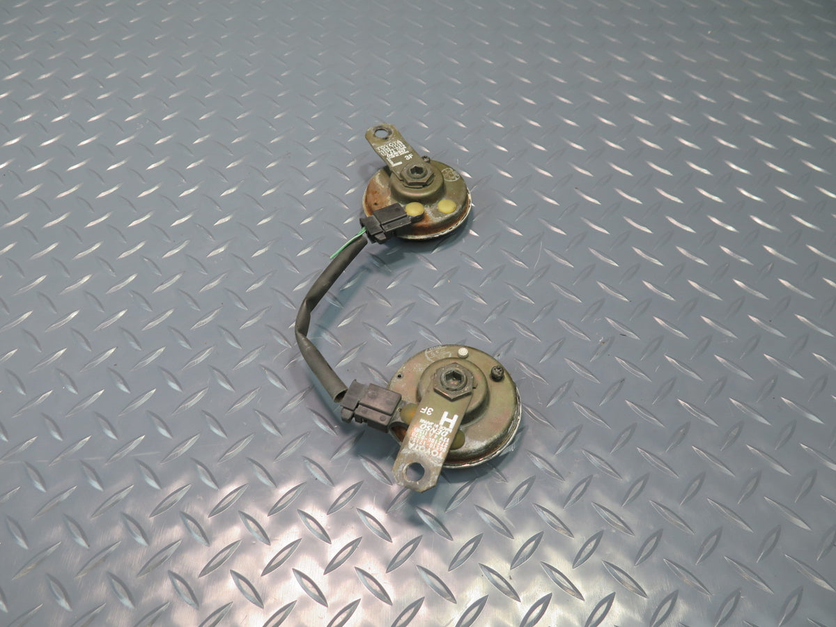 00-05 Toyota MR2 Spyder ZZW30L High & Low Tone Note Pitch Horn Signal Set OEM