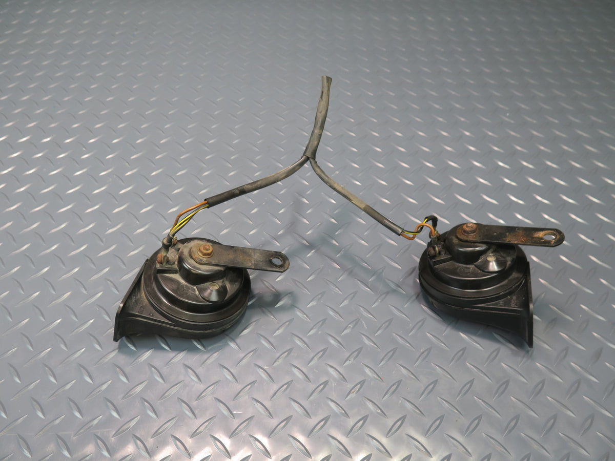 94-02 Mercedes R129 Sl-class Set of 2 High & Low Tone Note Pitch Horn Signal OEM