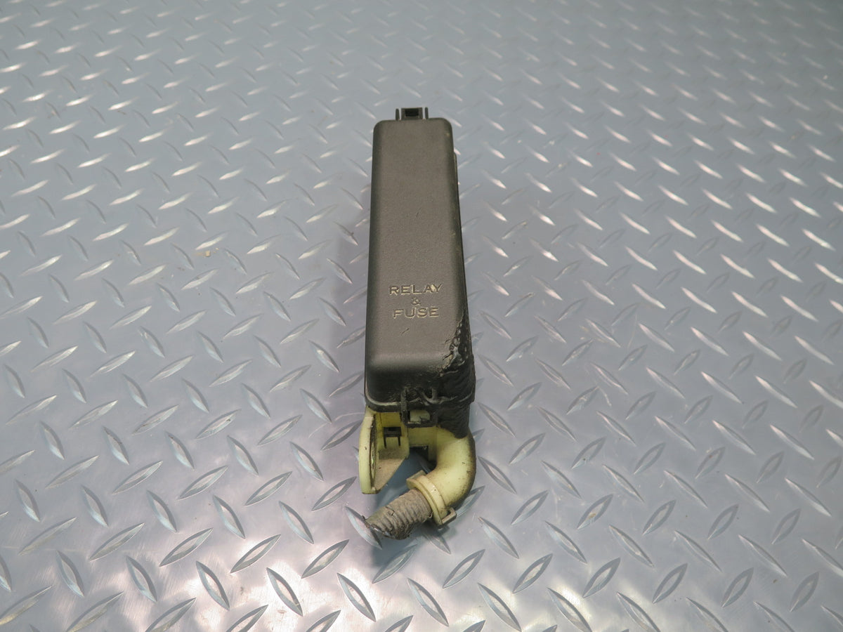 00-05 Toyota MR2 Spyder ZZW30L Interior Fuse Relay Box OEM