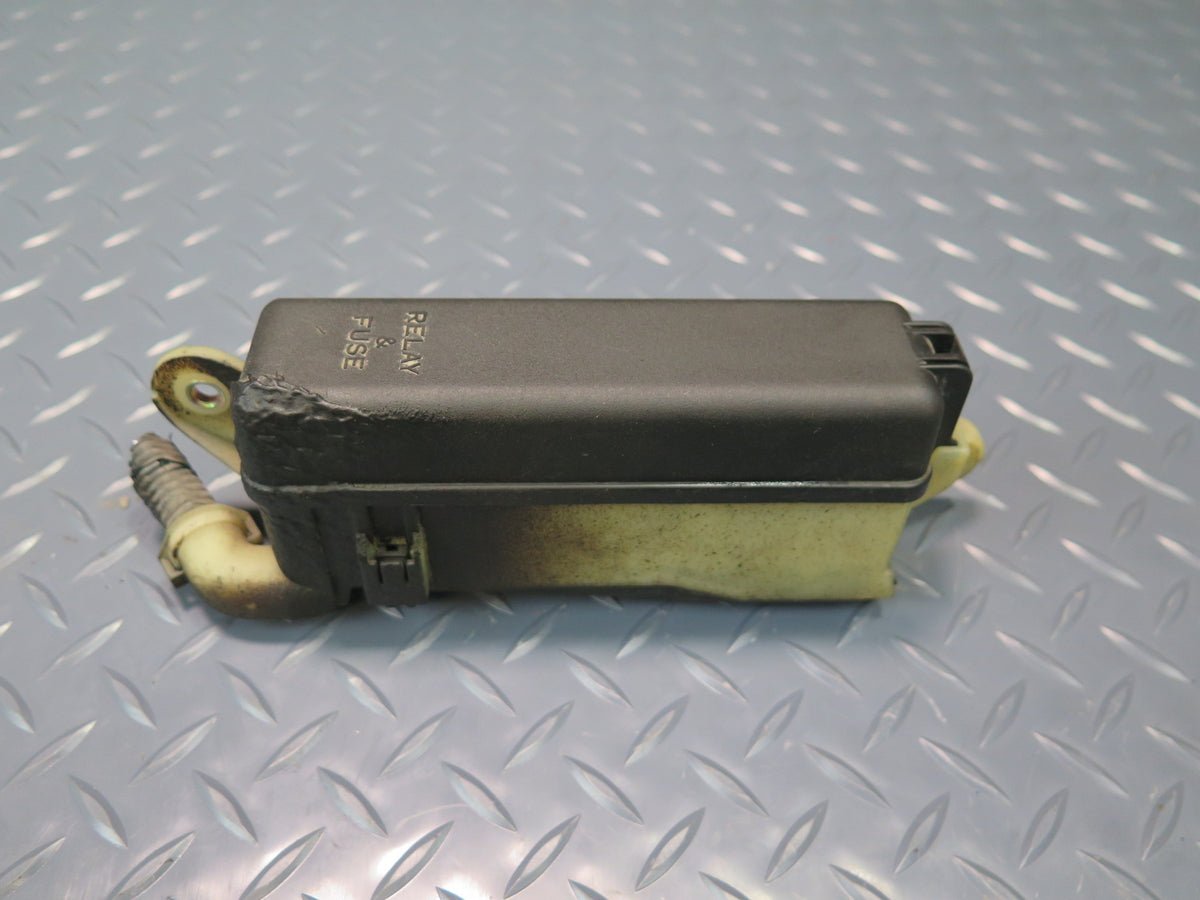 00-05 Toyota MR2 Spyder ZZW30L Interior Fuse Relay Box OEM