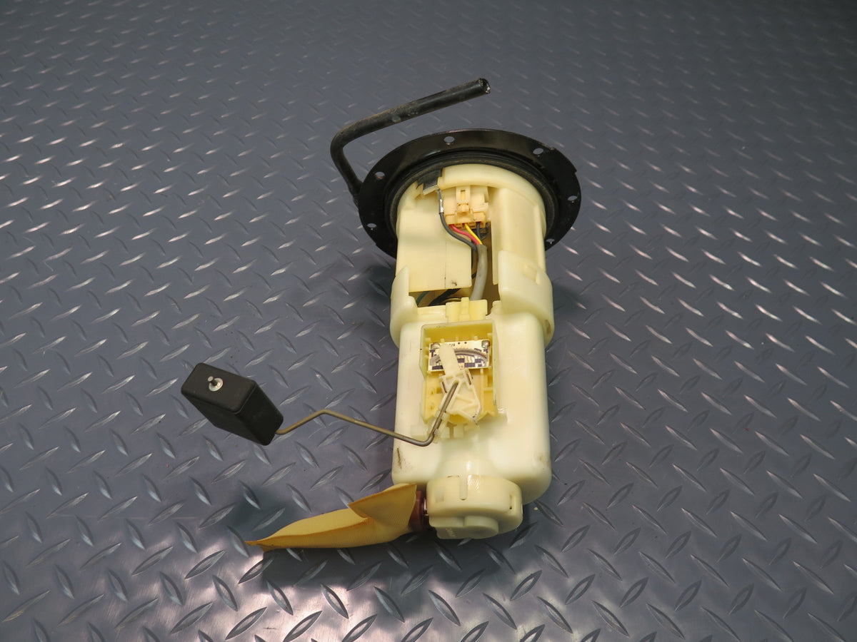 00-05 Toyota MR2 Spyder ZZW30L Fuel Pump Level Sensor Assembly w Evap Sensor OEM