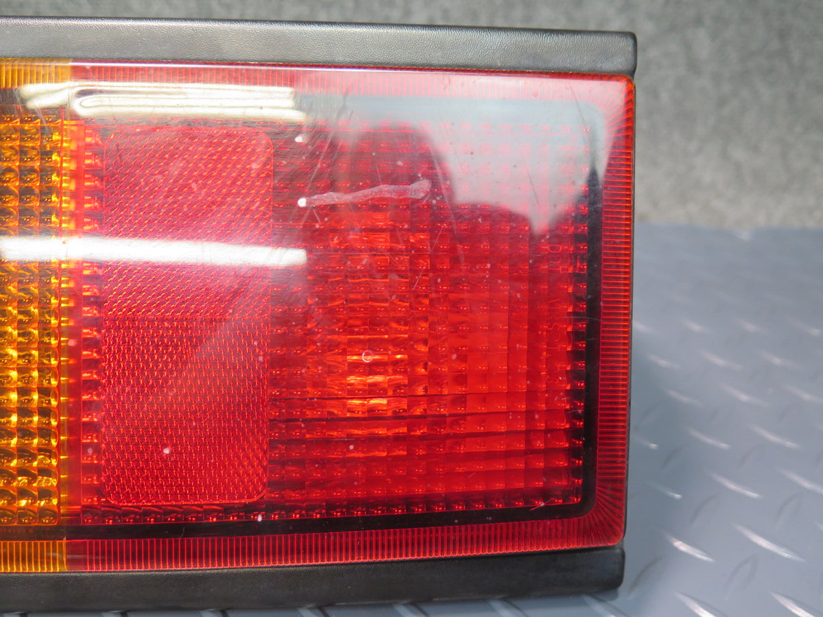 2003-2004 Hummer H2 Rear Left & Right Side Tail Light Lamp Set Damaged