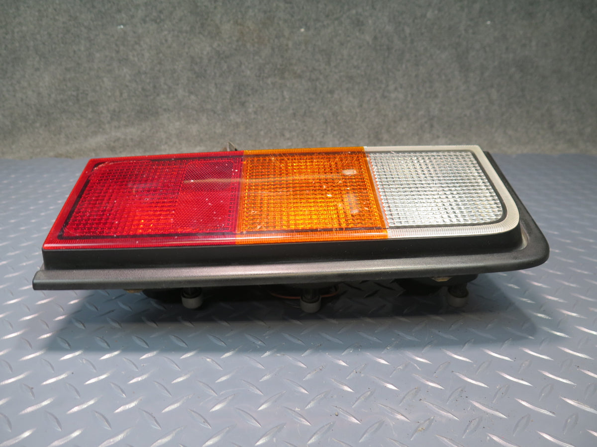 2003-2004 Hummer H2 Rear Left & Right Side Tail Light Lamp Set Damaged