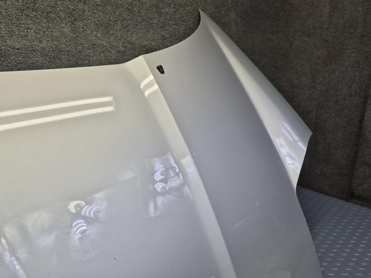 00-05 Toyota MR2 Spyder ZZW30L Front Hood Bonnet Shell Panel Silver OEM