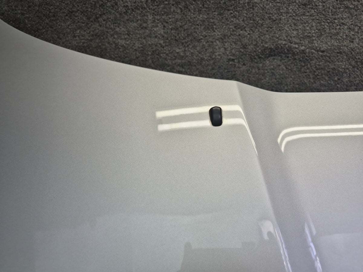 00-05 Toyota MR2 Spyder ZZW30L Front Hood Bonnet Shell Panel Silver OEM