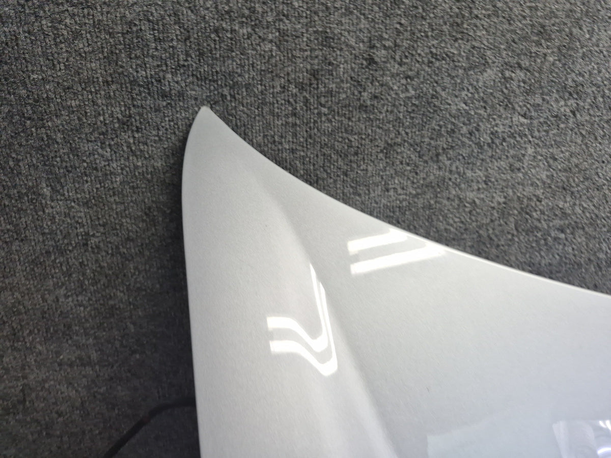 00-05 Toyota MR2 Spyder ZZW30L Front Hood Bonnet Shell Panel Silver OEM