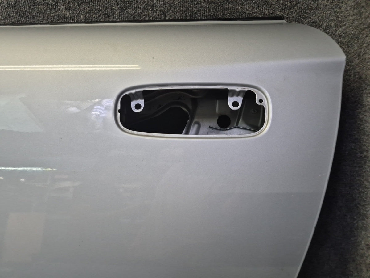 00-05 Toyota MR2 Spyder ZZW30L Left Door Shell Panel Silver OEM