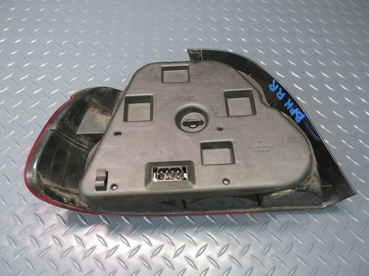 97-00 BMW E39 540i Sedan Set of 2 Rear Left & Right Tail Light Lamp OEM