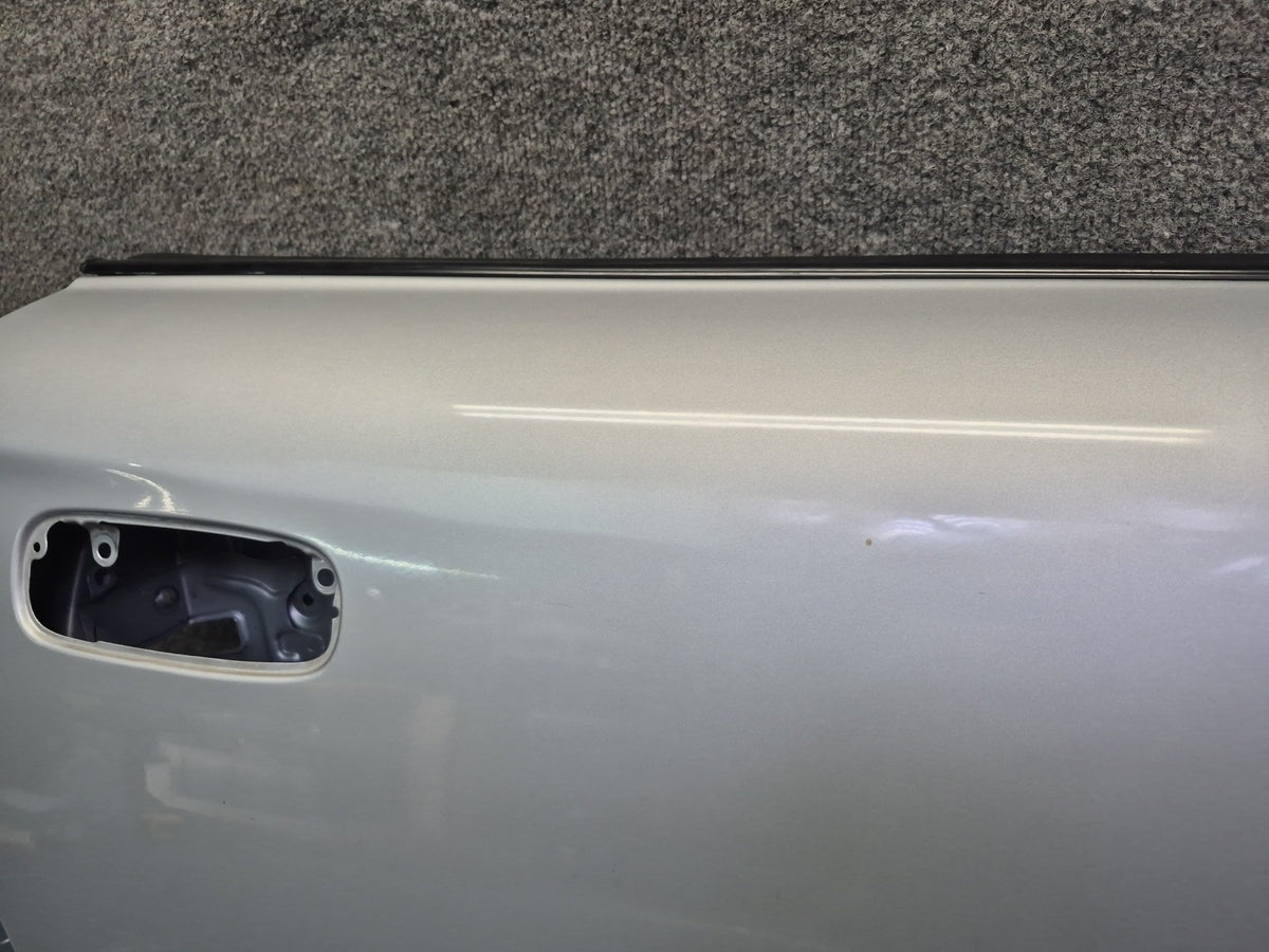 00-05 Toyota MR2 Spyder ZZW30L Right Door Shell Panel Silver OEM