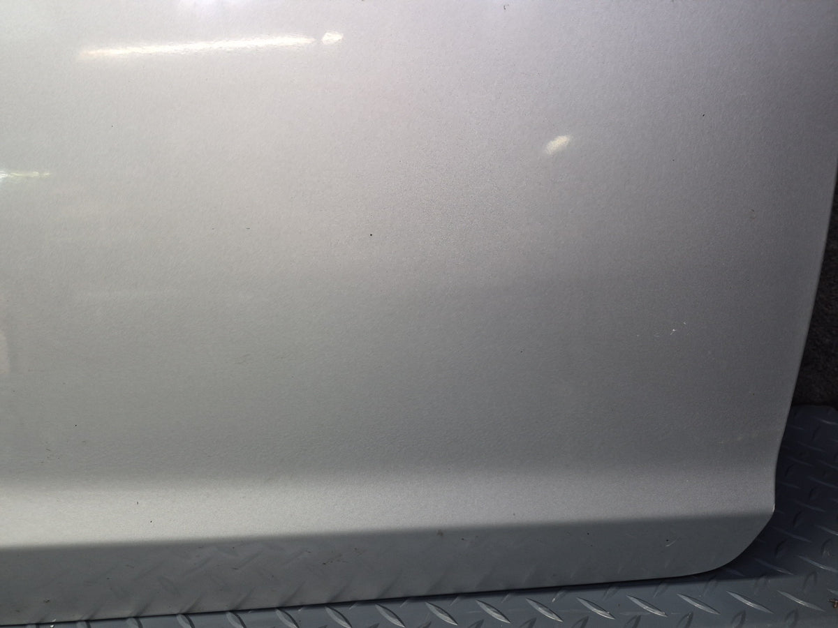 00-05 Toyota MR2 Spyder ZZW30L Right Door Shell Panel Silver OEM