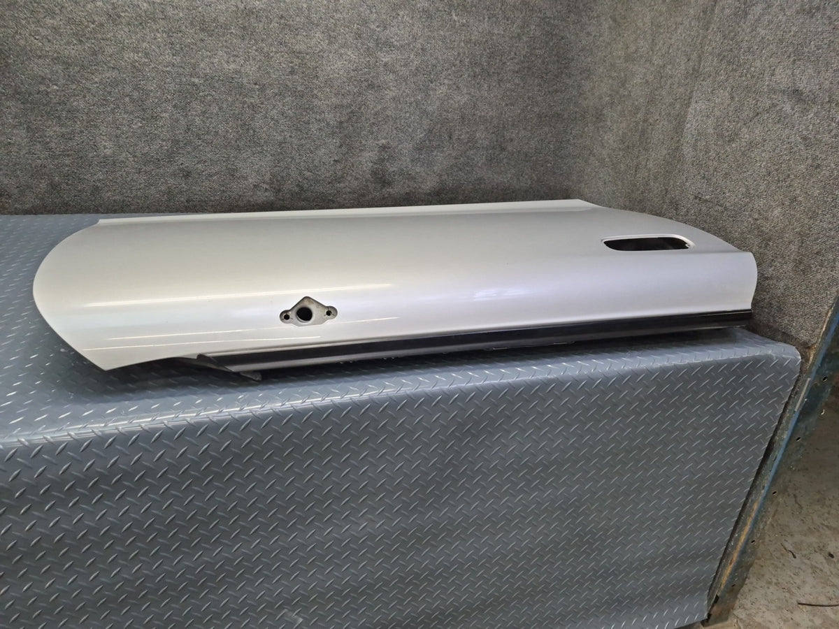 00-05 Toyota MR2 Spyder ZZW30L Right Door Shell Panel Silver OEM