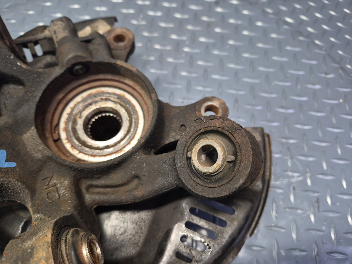 00-05 Toyota MR2 Spyder ZZW30L Rear Left Spindle Knuckle Wheel Hub Bearing OEM