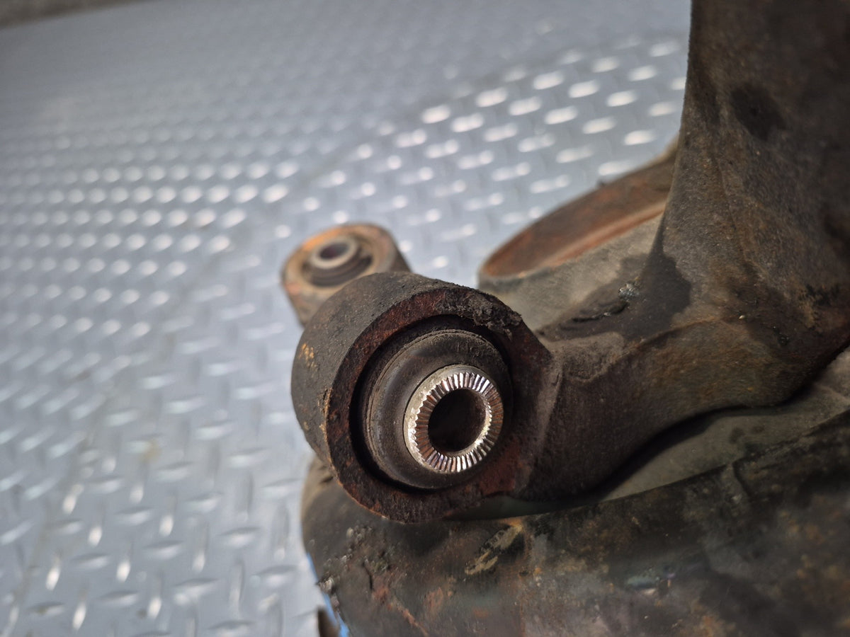 00-05 Toyota MR2 Spyder ZZW30L Rear Right Spindle Knuckle Wheel Hub Bearing OEM