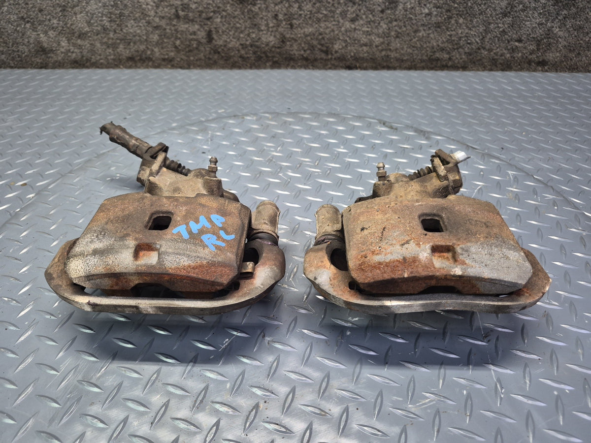 03-05 Toyota MR2 Spyder ZZW30L Set of 2 Rear Left & Right Brake Caliper 63K OEM
