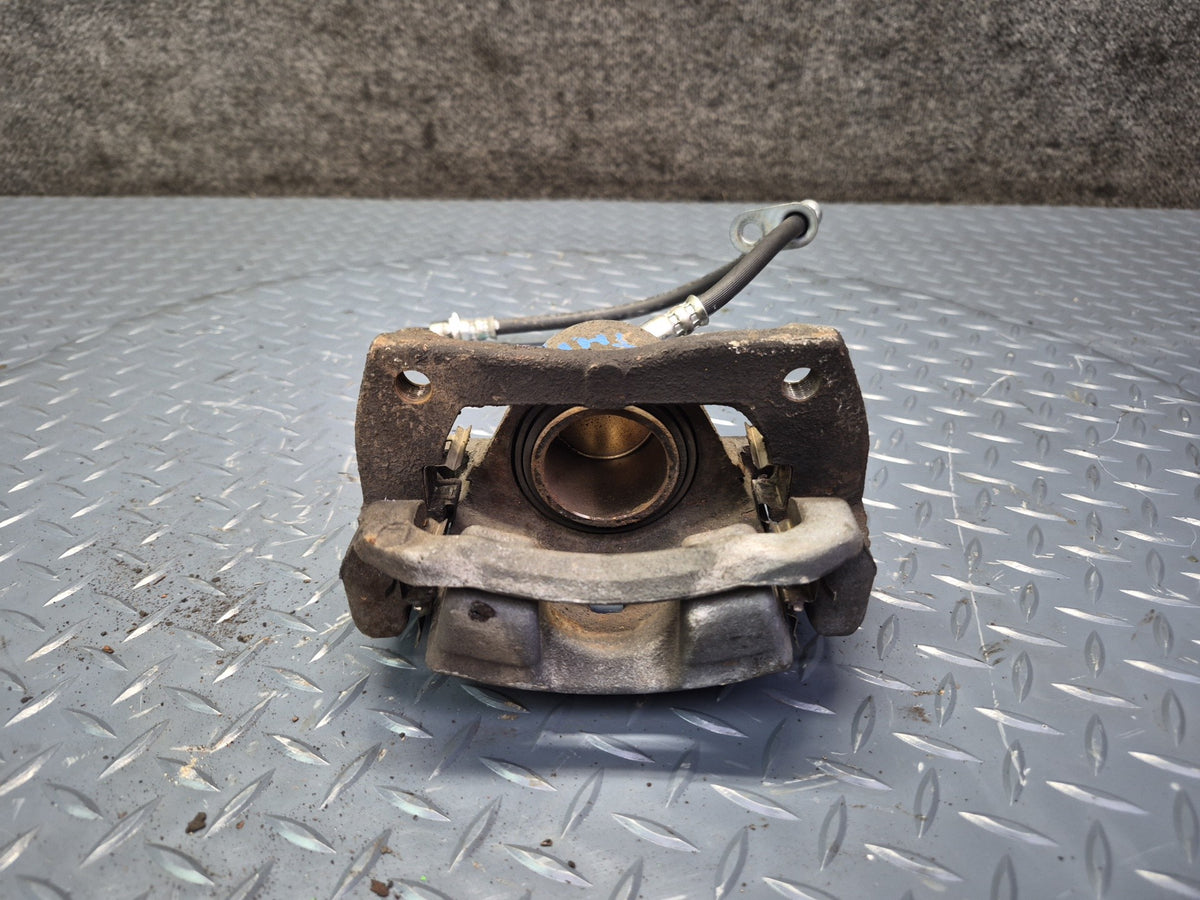 00-05 Toyota MR2 Spyder ZZW30L Set of 2 Front Left & Right Brake Caliper OEM