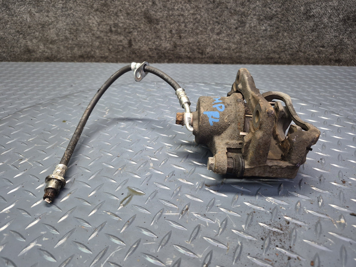 00-05 Toyota MR2 Spyder ZZW30L Set of 2 Front Left & Right Brake Caliper OEM