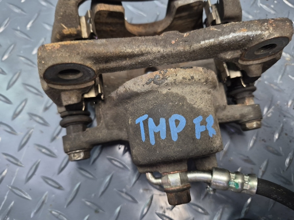 00-05 Toyota MR2 Spyder ZZW30L Set of 2 Front Left & Right Brake Caliper OEM