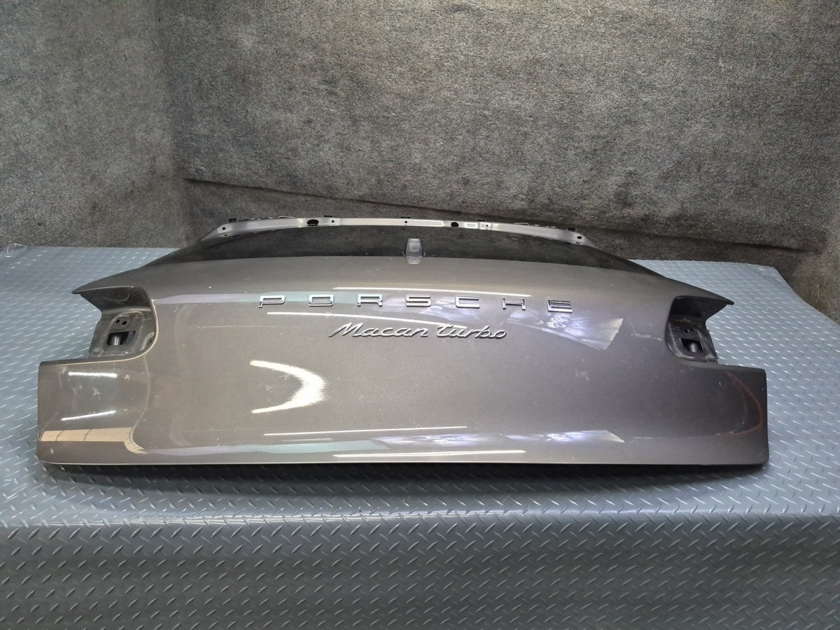 2015-2018 Porsche Macan Rear Trunk Lid Tail Gate W/ Glass Assembly Gray