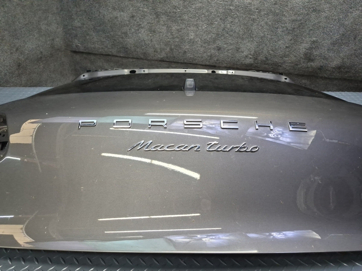 2015-2018 Porsche Macan Rear Trunk Lid Tail Gate W/ Glass Assembly Gray