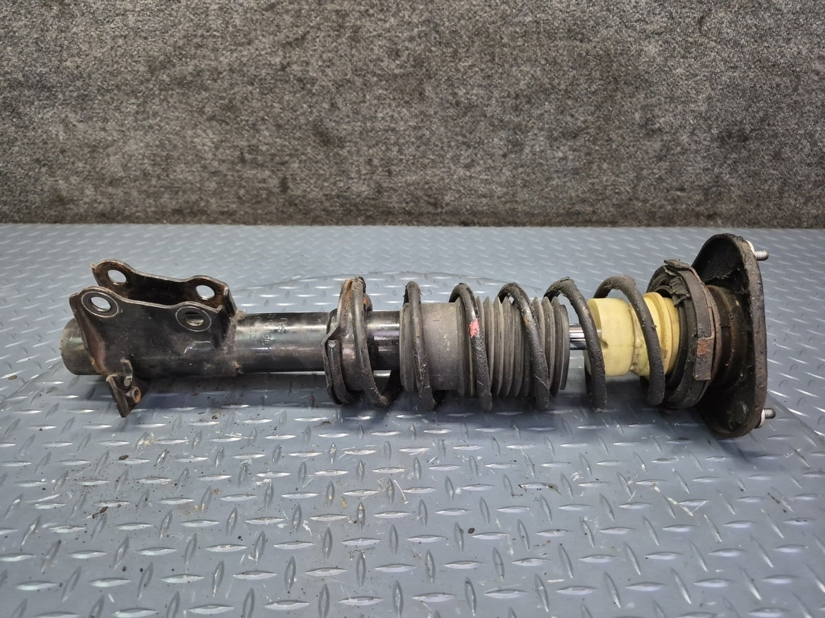 03-05 Toyota MR2 Spyder ZZW30L Set of 2 Front Strut Shock Absorber OEM