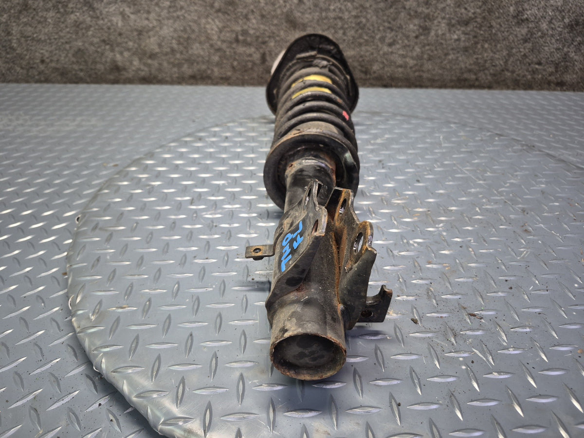 03-05 Toyota MR2 Spyder ZZW30L Set of 2 Front Strut Shock Absorber OEM