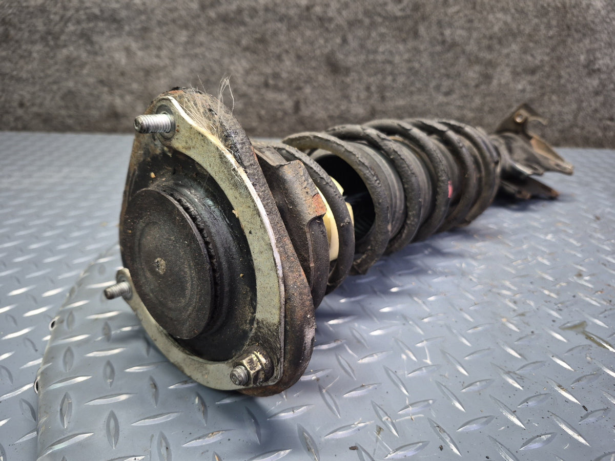 03-05 Toyota MR2 Spyder ZZW30L Set of 2 Front Strut Shock Absorber OEM