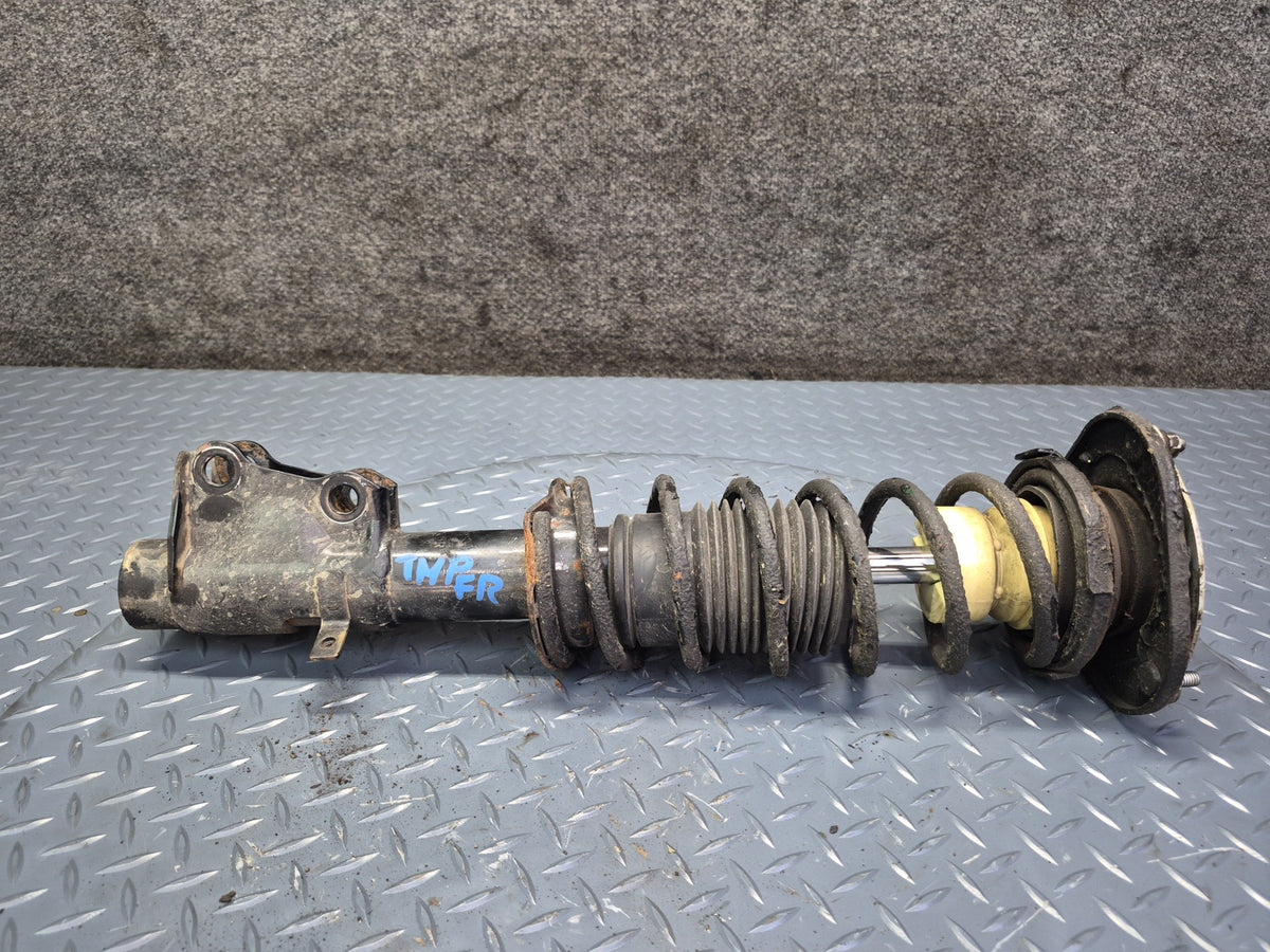 03-05 Toyota MR2 Spyder ZZW30L Set of 2 Front Strut Shock Absorber OEM