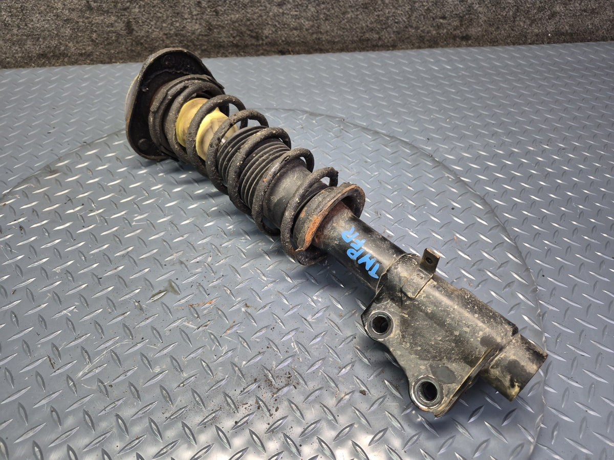 03-05 Toyota MR2 Spyder ZZW30L Set of 2 Front Strut Shock Absorber OEM