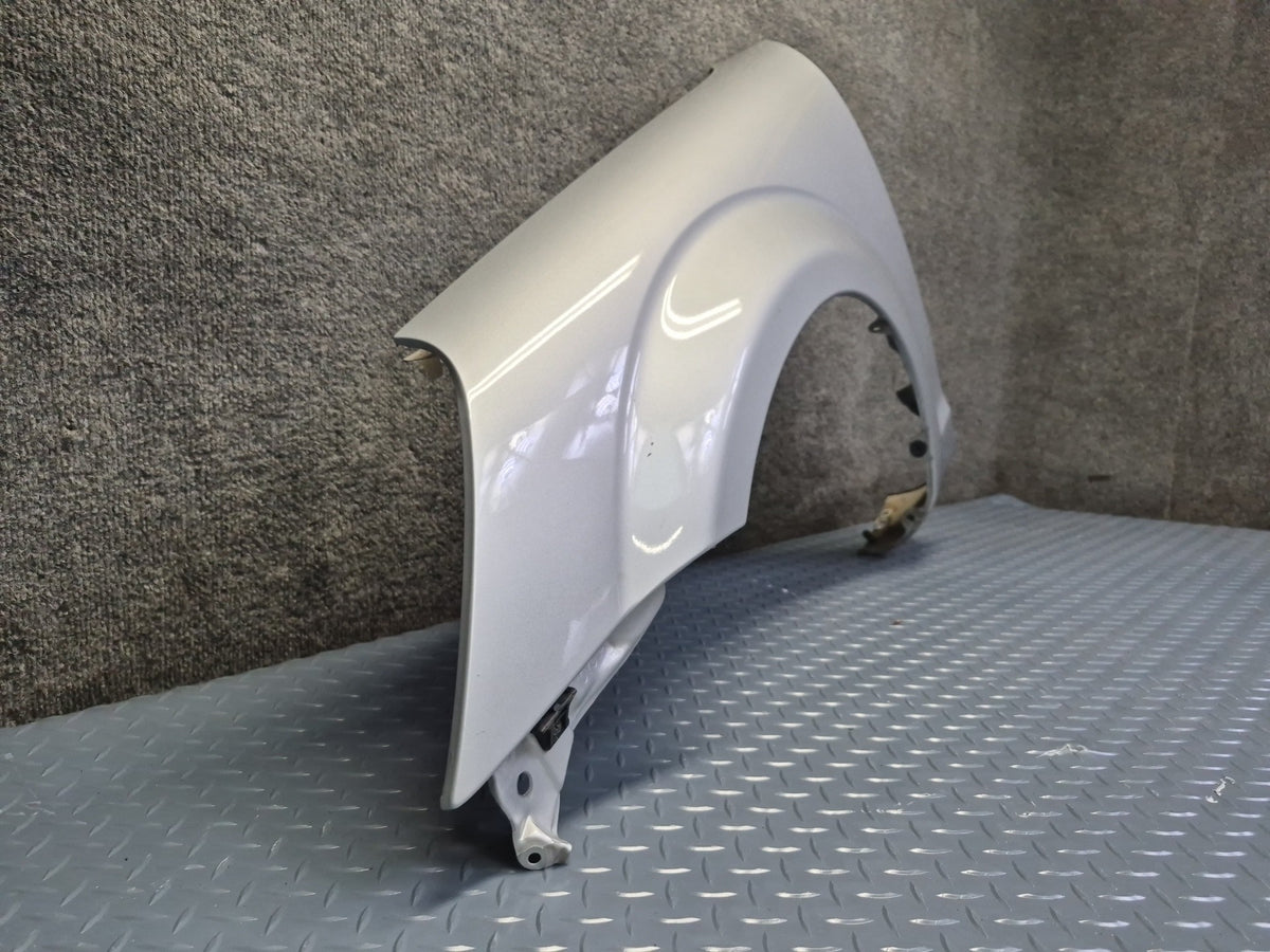 00-05 Toyota MR2 Spyder ZZW30L Front Left Fender Shell Panel Cover Silver OEM