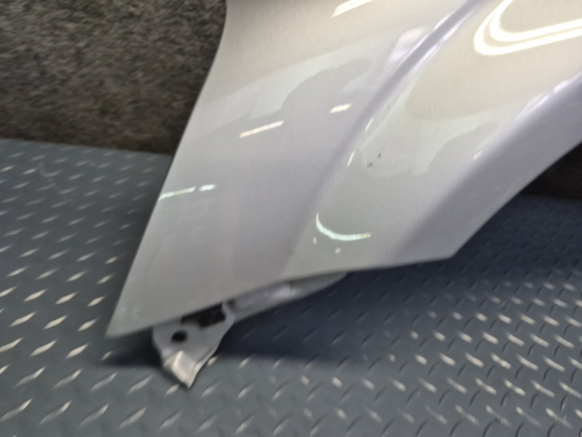 00-05 Toyota MR2 Spyder ZZW30L Front Left Fender Shell Panel Cover Silver OEM