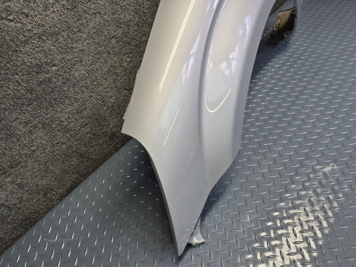 00-05 Toyota MR2 Spyder ZZW30L Front Left Fender Shell Panel Cover Silver OEM