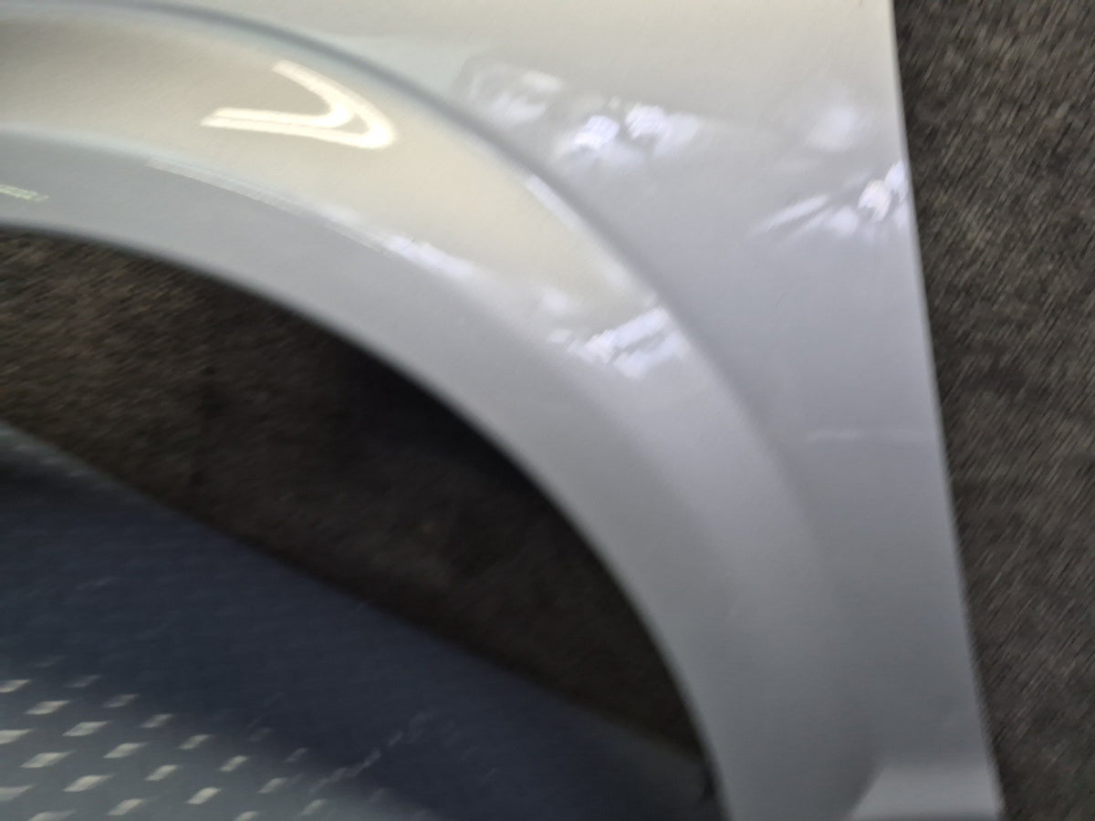 00-05 Toyota MR2 Spyder ZZW30L Front Left Fender Shell Panel Cover Silver OEM