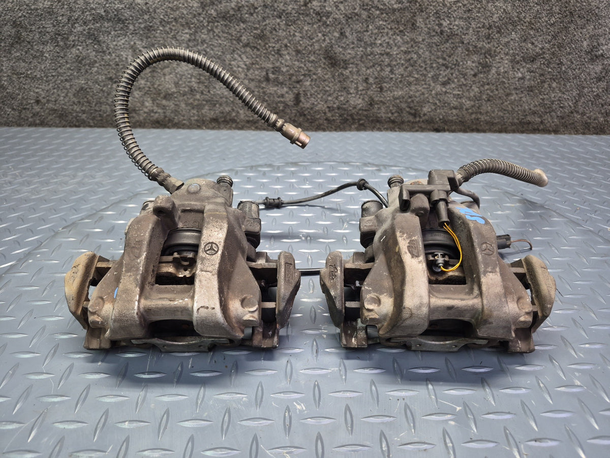 07-12 Mercedes R230 SL550 Set of 2 Rear Left & Right Brake Caliper OEM