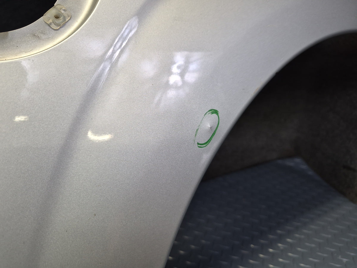 00-05 Toyota MR2 Spyder ZZW30L Rear Left Quarter Shell Cover Panel Damaged