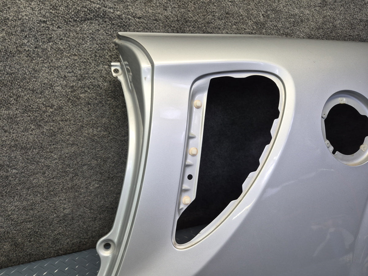 00-05 Toyota MR2 Spyder ZZW30L Rear Left Quarter Shell Cover Panel Damaged