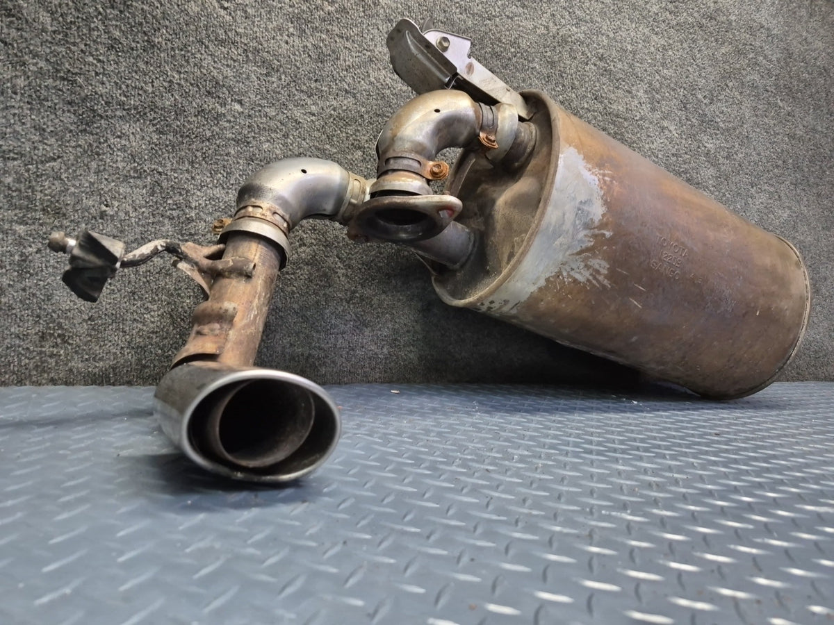 03-05 Toyota MR2 Spyder ZZW30L Rear Exhaust Muffler Pipe w Chrome Tip OEM