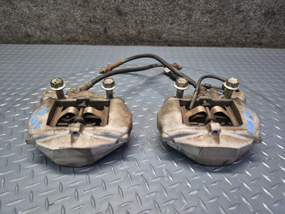 01-06 Lexus UCF30L LS430 Set of 2 Rear Left & Right Sumitomo Brake Caliper OEM